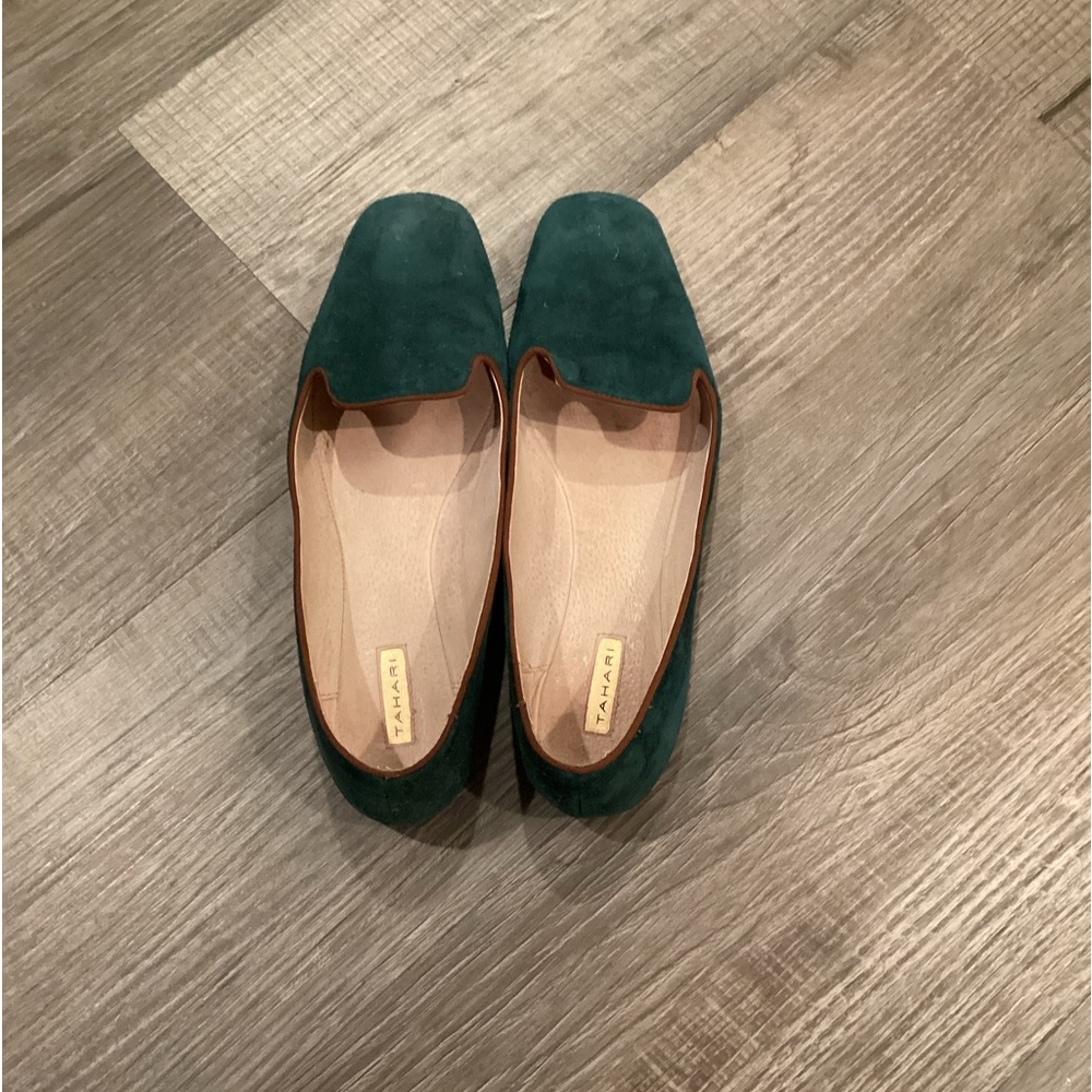 Tahari Suede Shoes